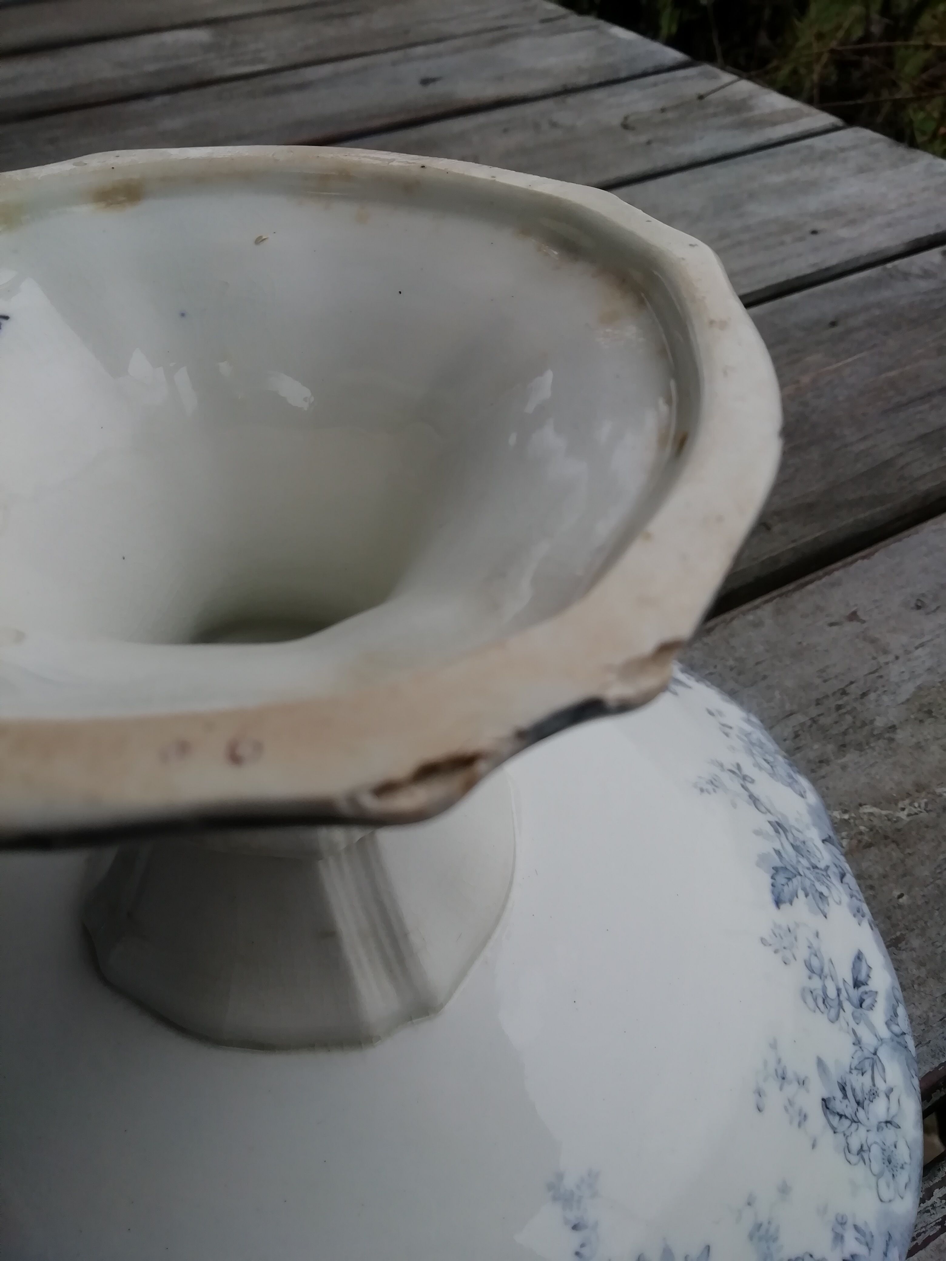 Compotier iron earth