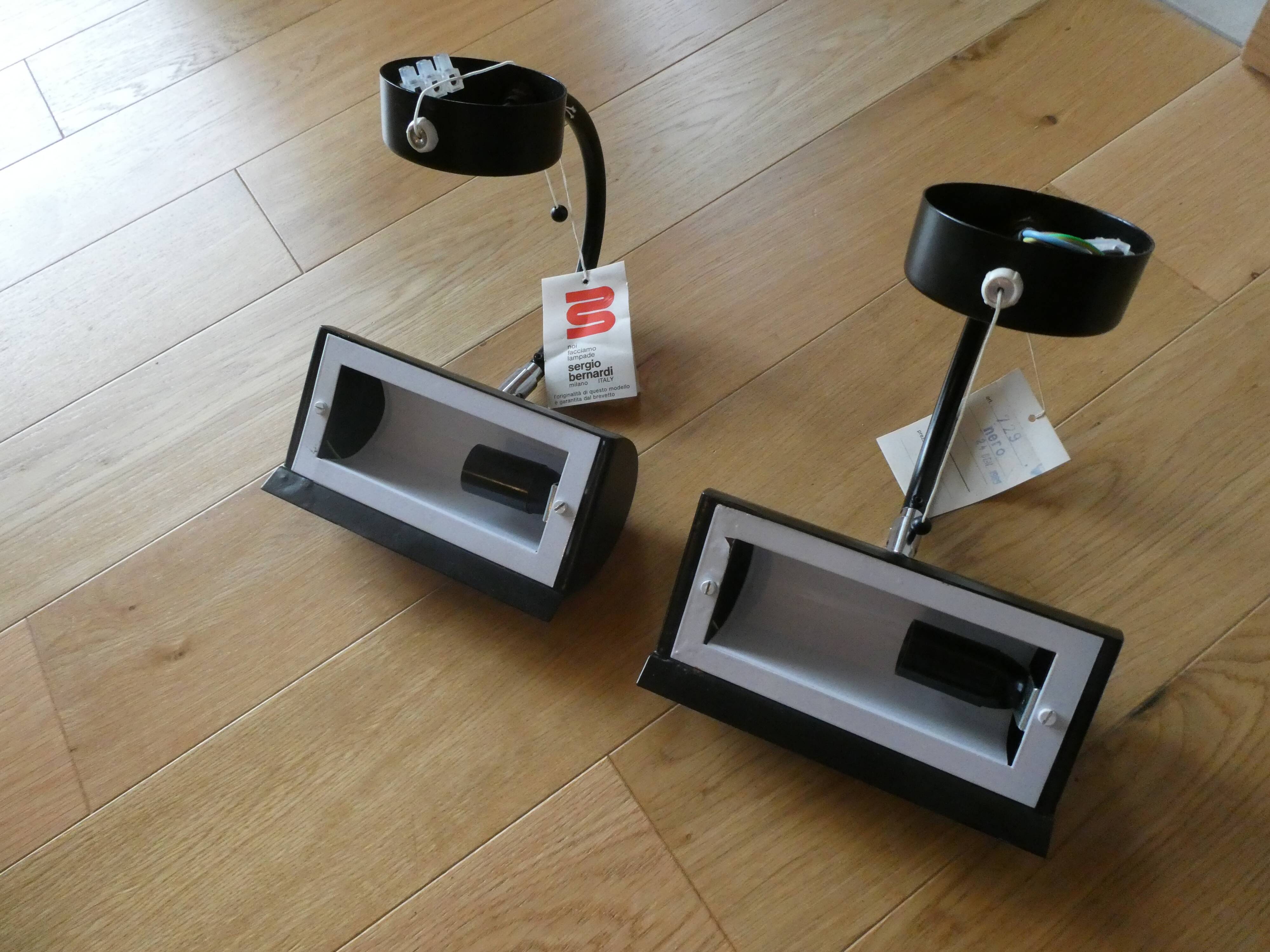 Pair of design wall lamps by Sergio Bernardi - Italy (N2)