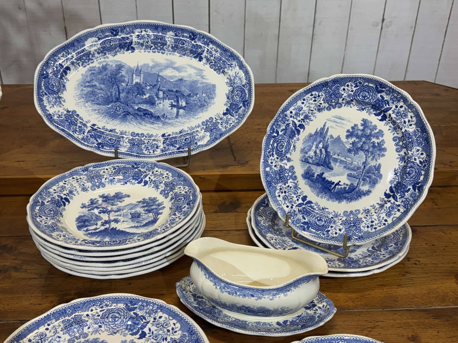 32-piece table service Burgenland decor from Villeroy and Boch.
