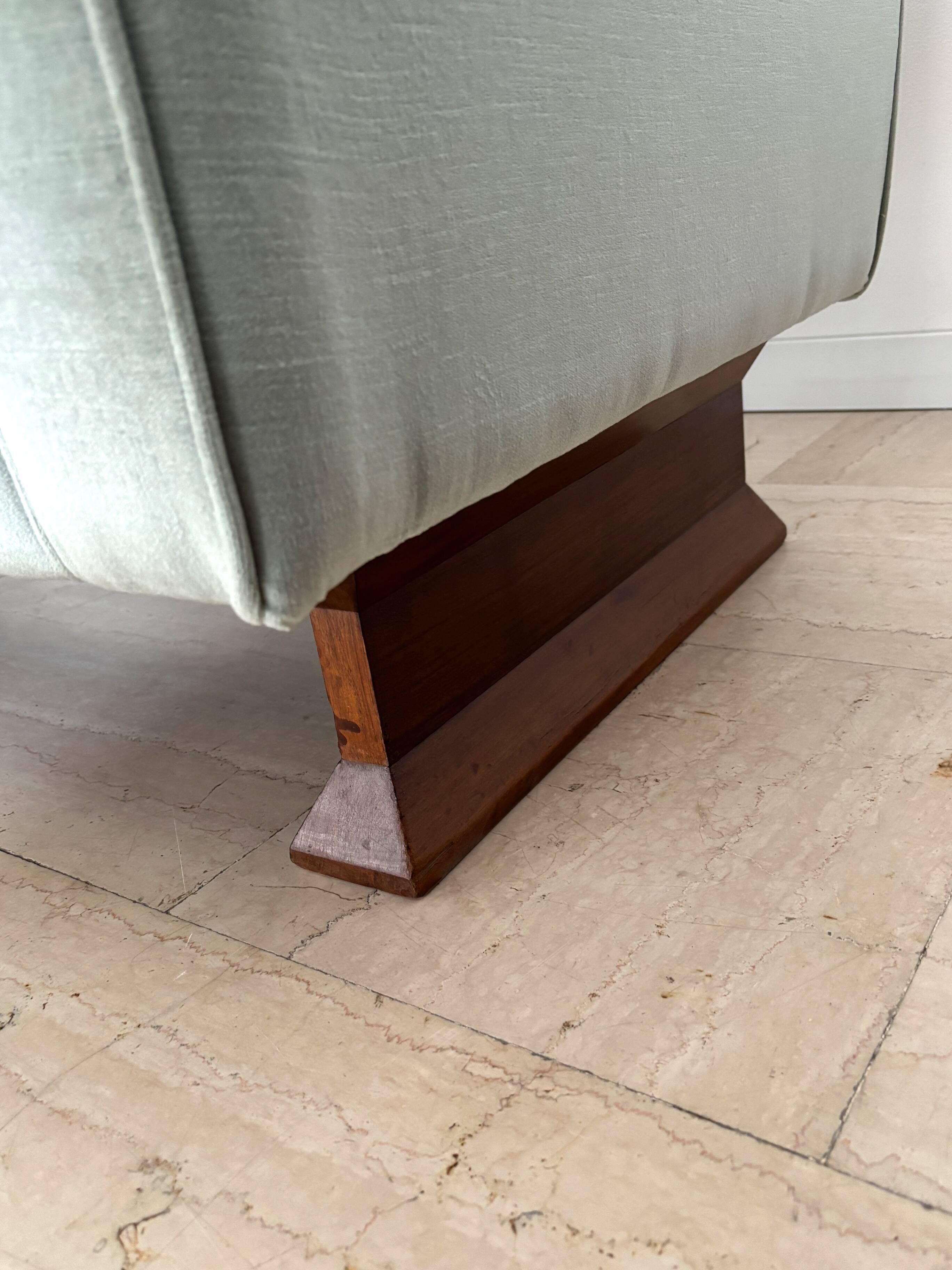 Canapé 2 places en velours Franco Albini pour Poggi, modèle DV33, Italie, années 1960.