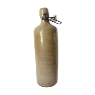 Bottle in vintage glazed stoneware 2106246