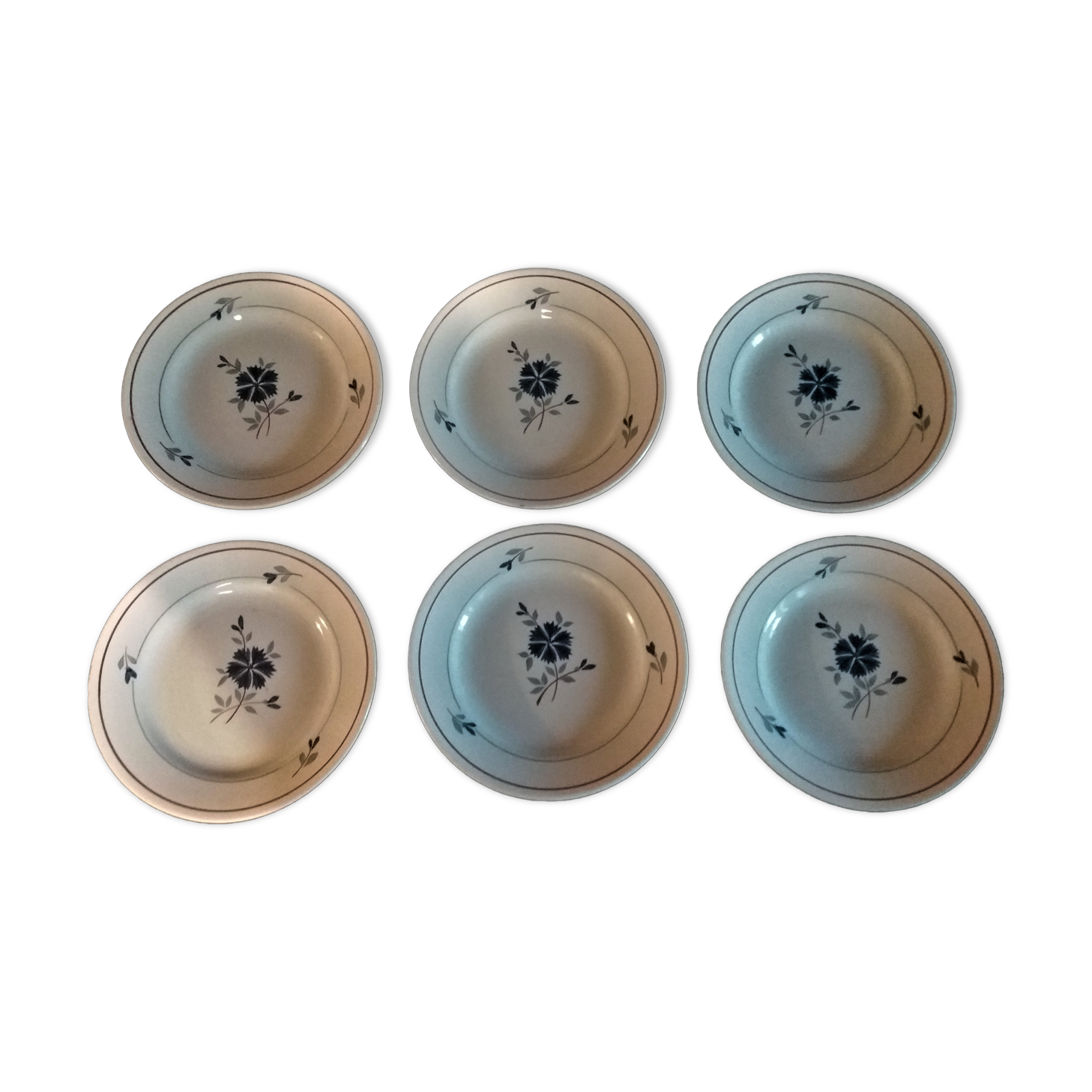 Six-plate series serves Moulin des loups Orchies model Prisca 50s