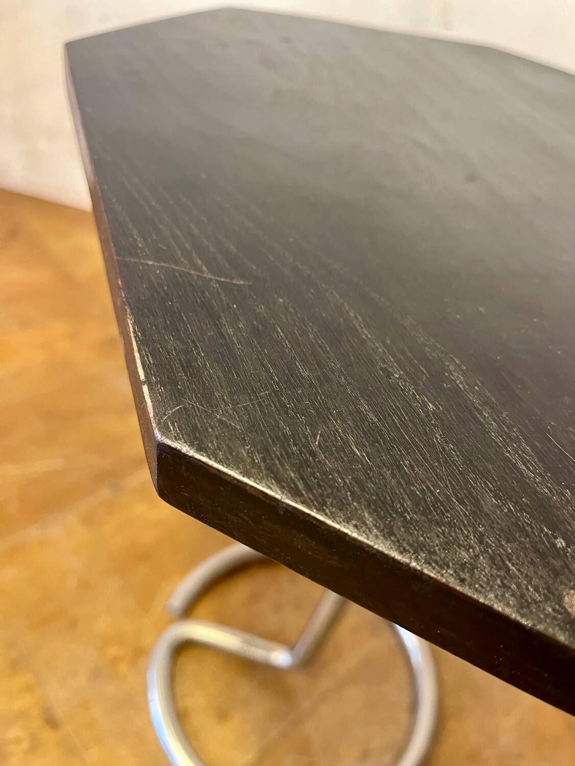 Stablet René Herbst display or side table