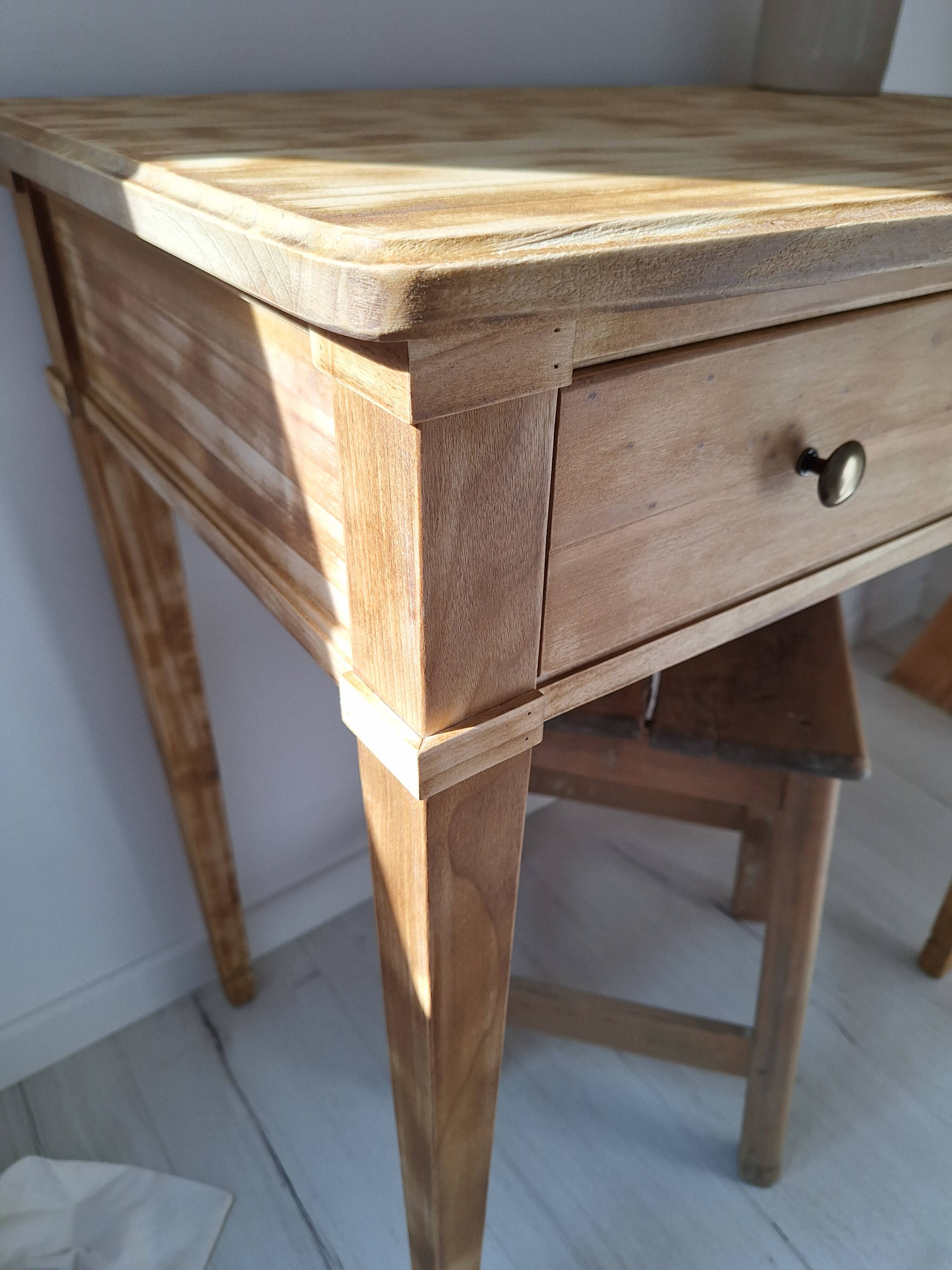Bureau / Table d'appoint / Console en bois massif de style Louis-Philippe