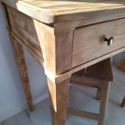 Bureau / Table d'appoint / Console en bois massif de style Louis-Philippe