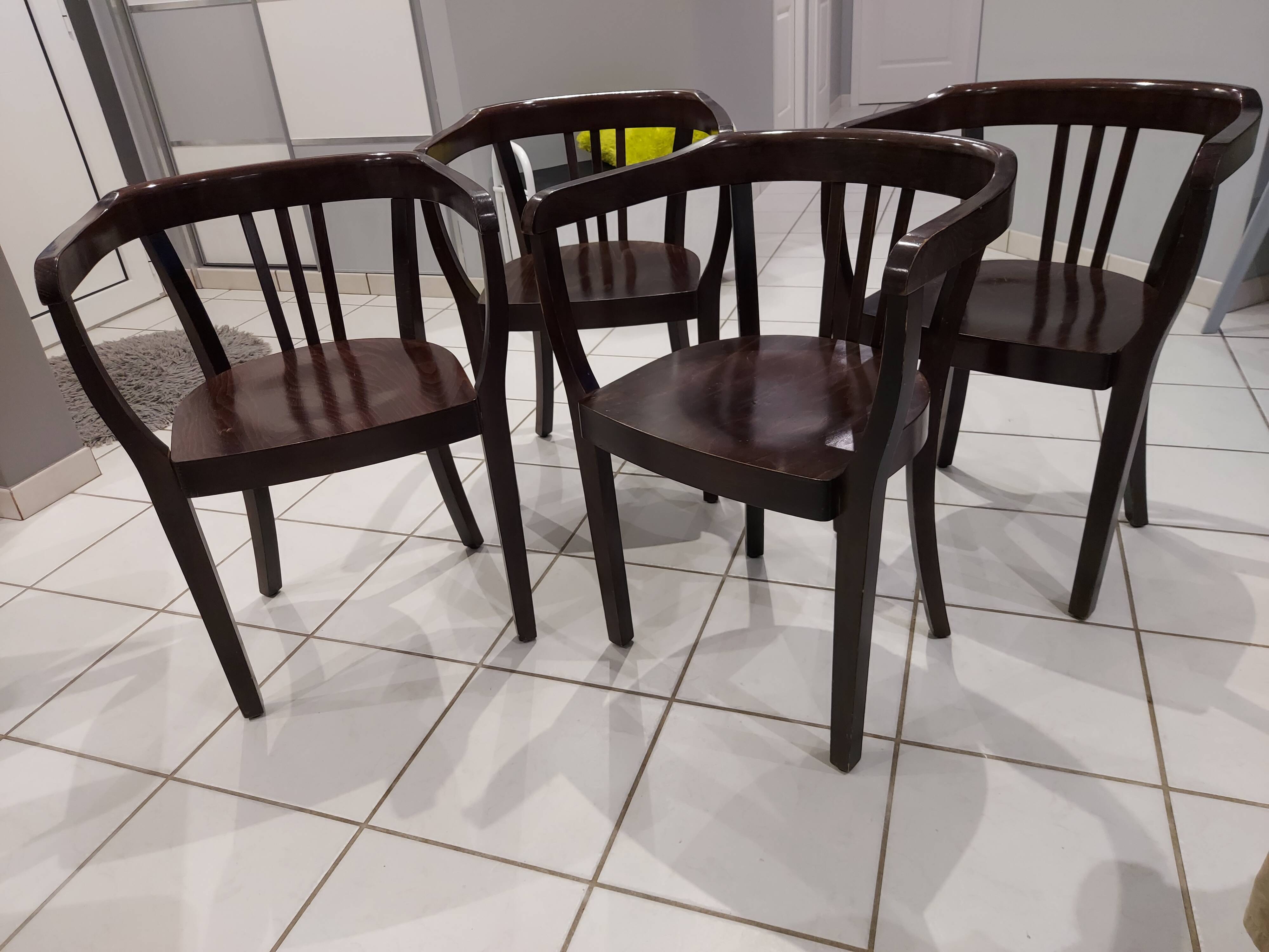 Suite de 4 fauteuils bistrot vintage
