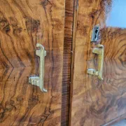 French Art Decò display cabinet from the 1940s in walnut