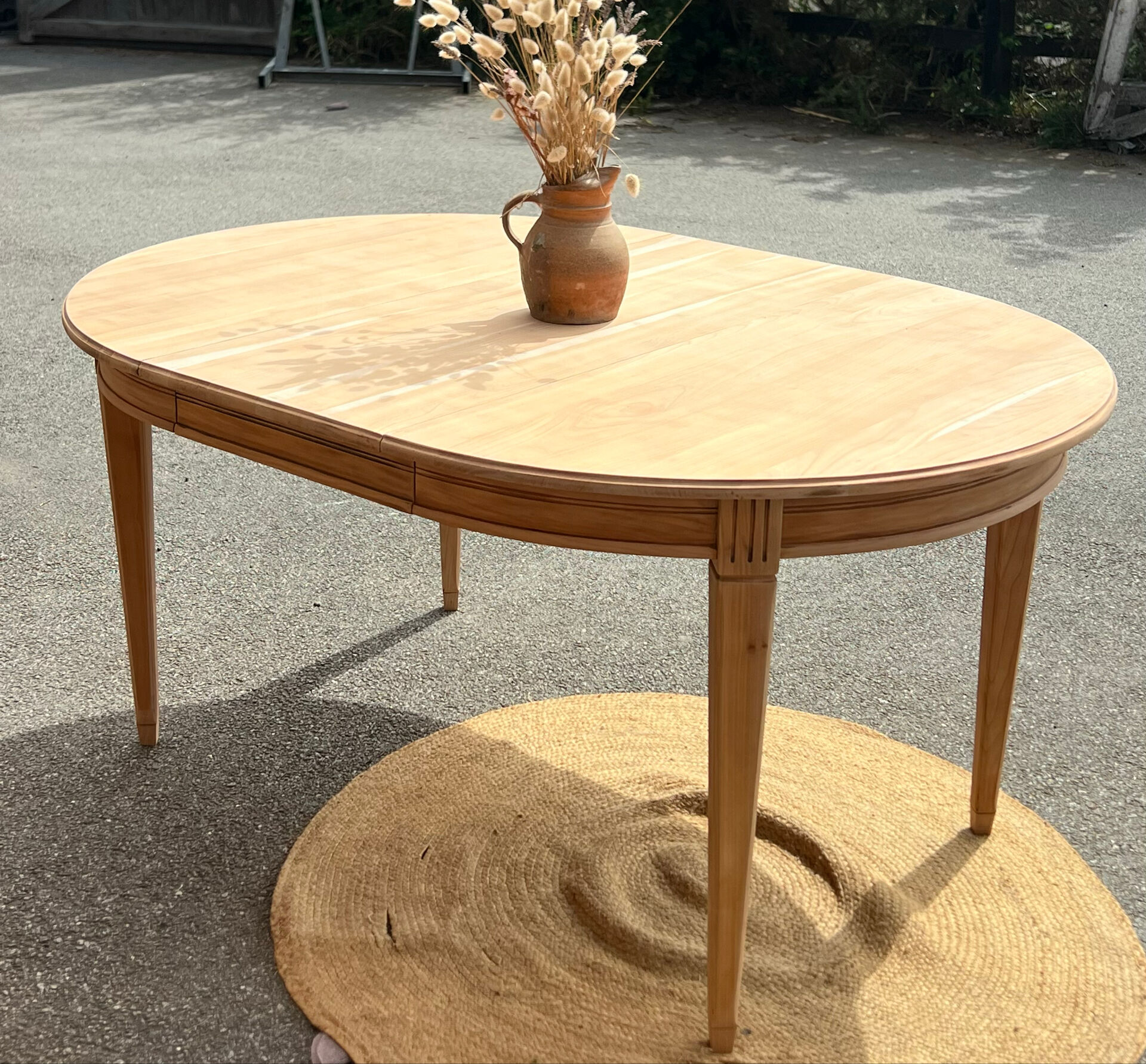 Round table with 2 extensions in raw solid wood - renovated antique table