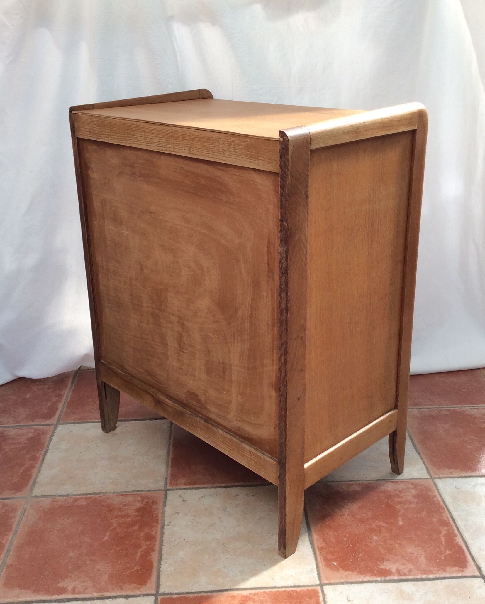 Wooden dresser with 4 drawers around 1950s-1960s dimension: height -90cm- width -70cm-
