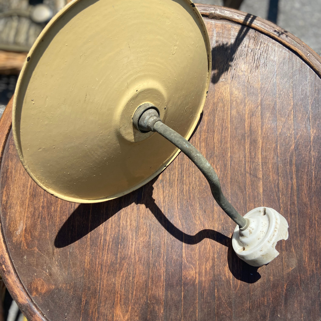 Wall lamp old enamelled tole eggshell style 1900