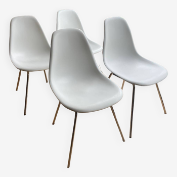 DSX eames chairs by Vitra