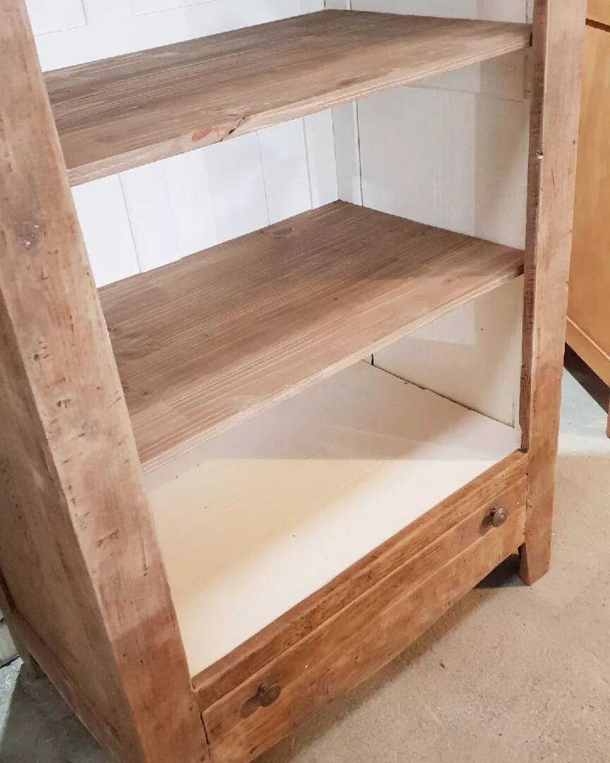 Armoire de rangement