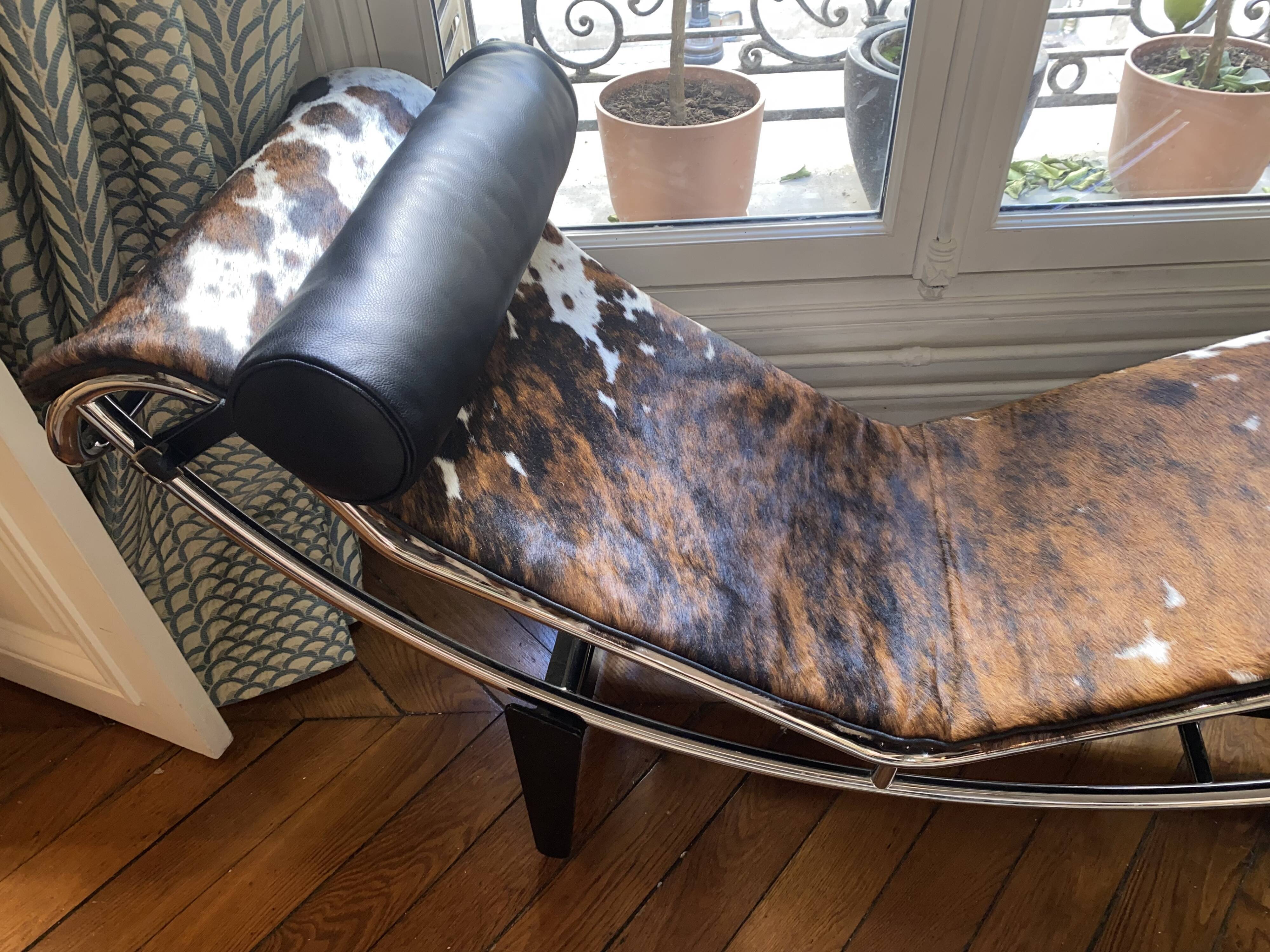 LC4 Le Corbusier armchair