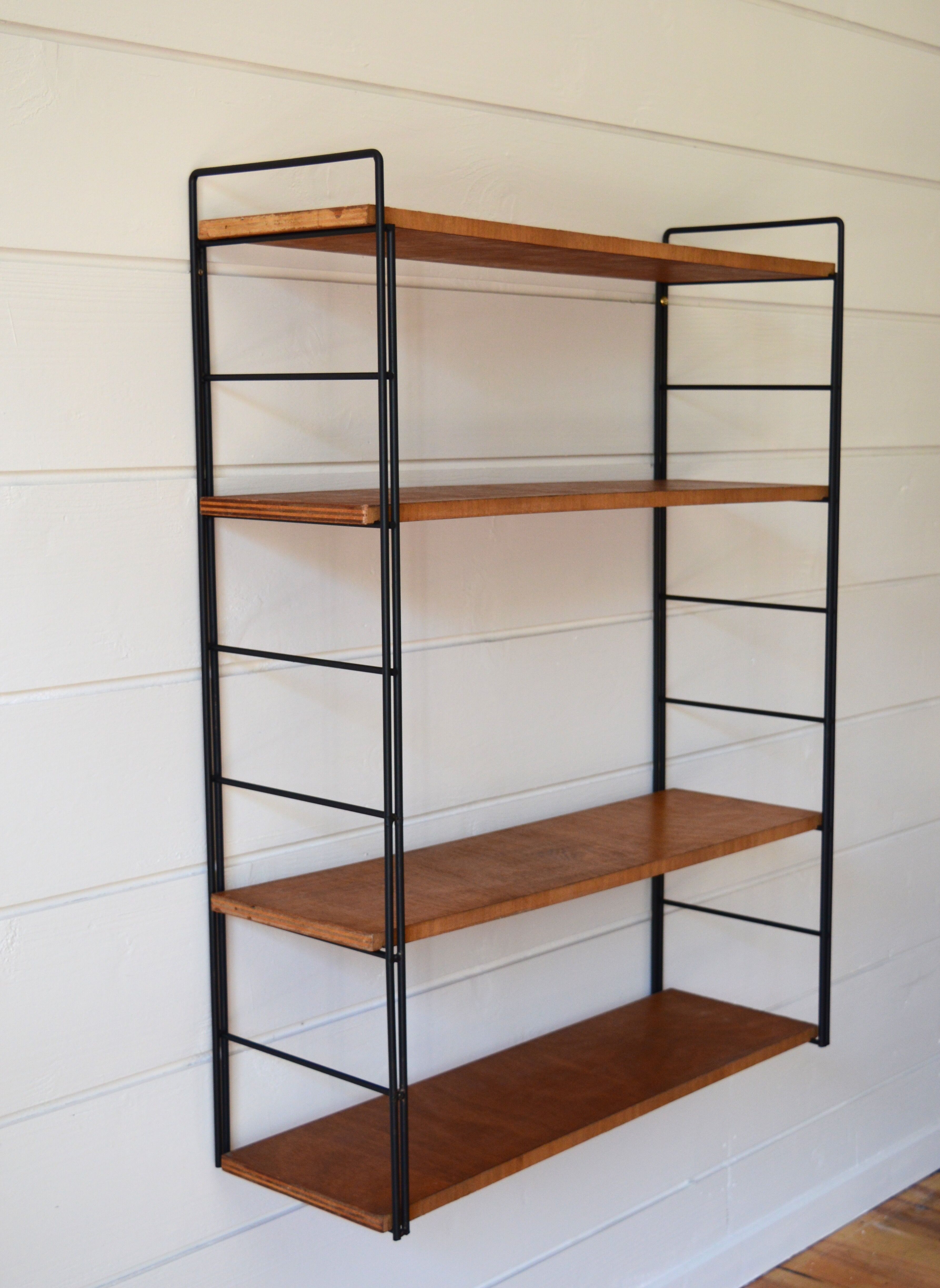 String shelf