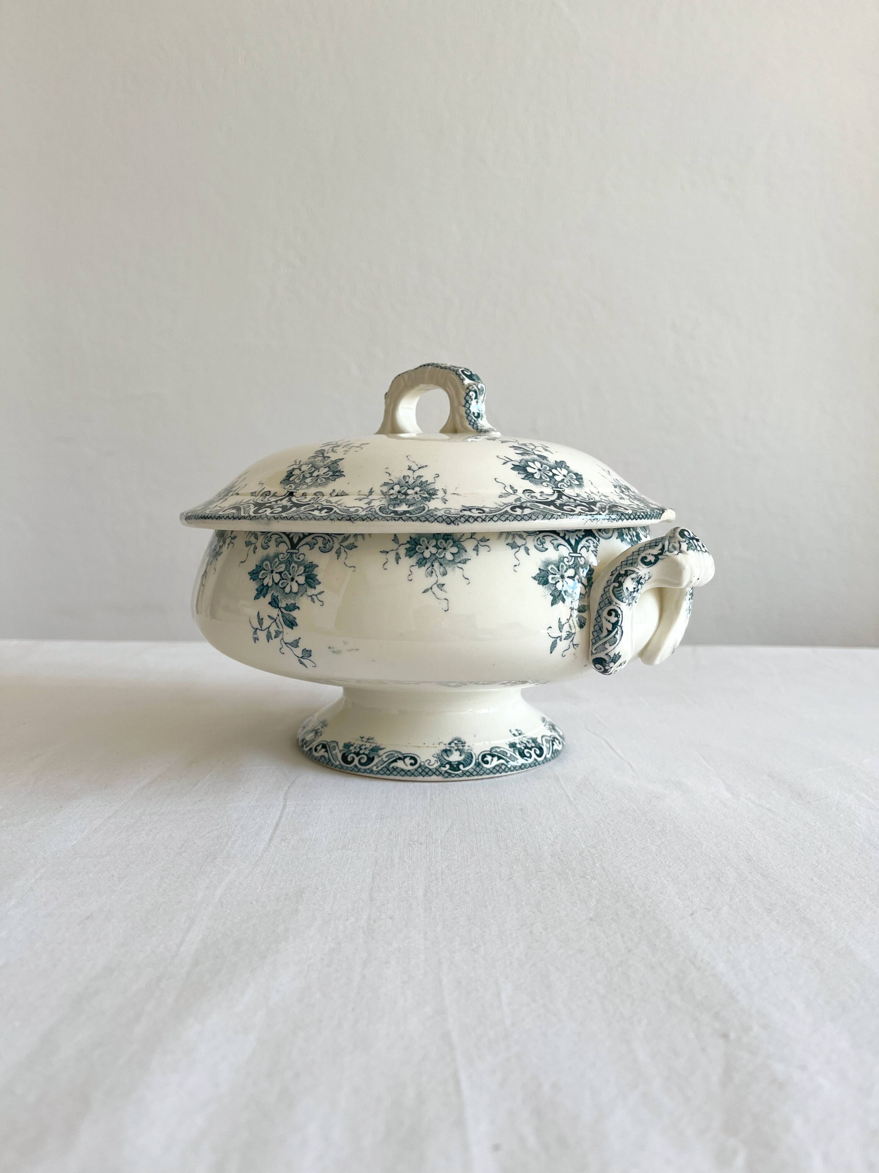 Iron earth tureen Primrose, Saint Amand and Hamage