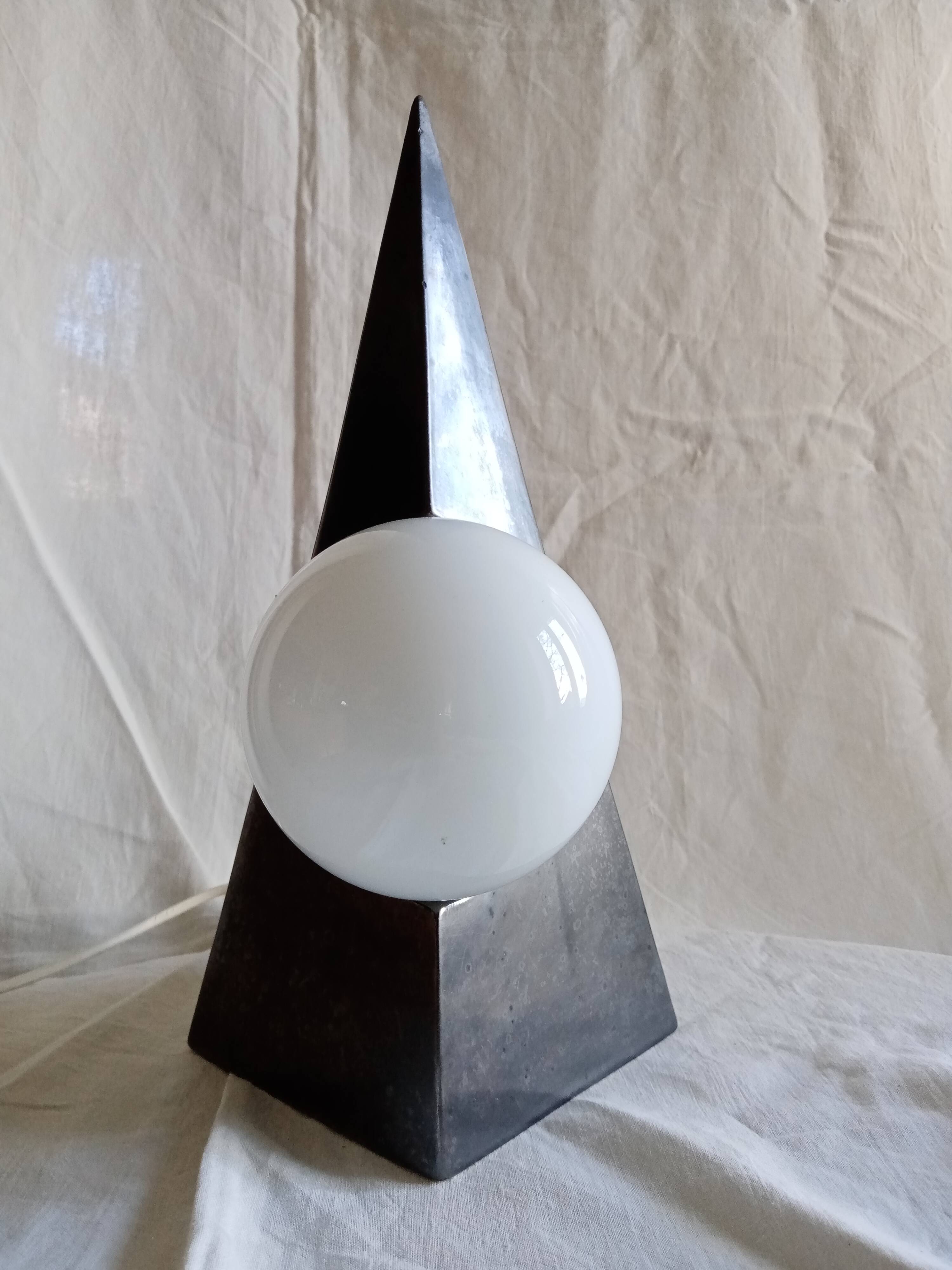 Pyramid design lamp Circa 1981/1987 Ettore Sottsass