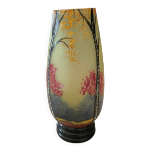 Vase art-déco signé