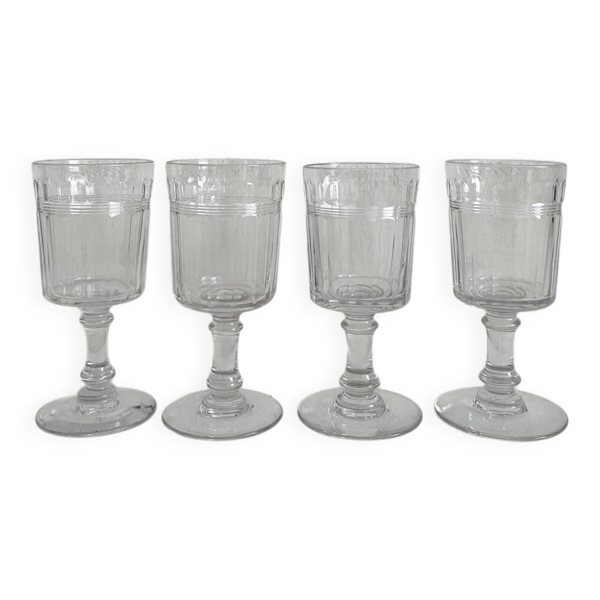4 verres à vin de Porto cristal taillé Baccarat modèle proche Chica