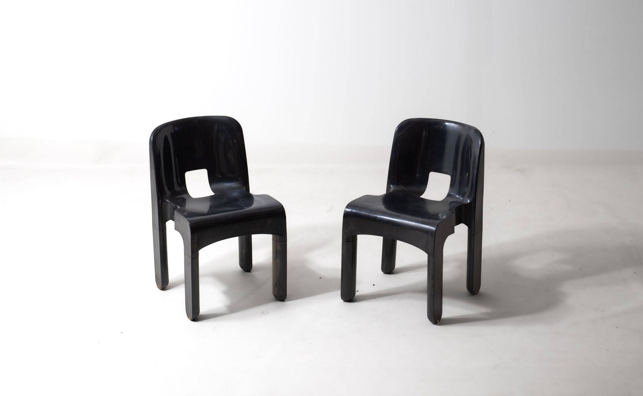 Ensemble de 6 chaises 'Universale' par Joe Colombo
