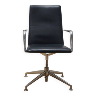 Office chair by Arrows