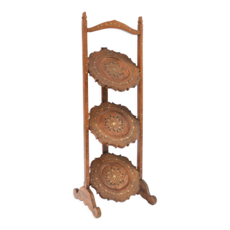 Plate holders with three mobile trays with inlaid decoration