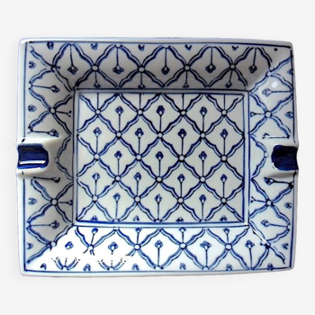 Chinese blue-white porcelain ashtray