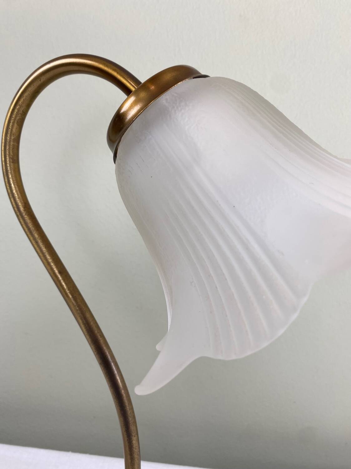 Lampe tulipe en laiton
