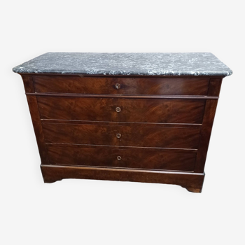 Louis Philippe mahogany chest of drawers