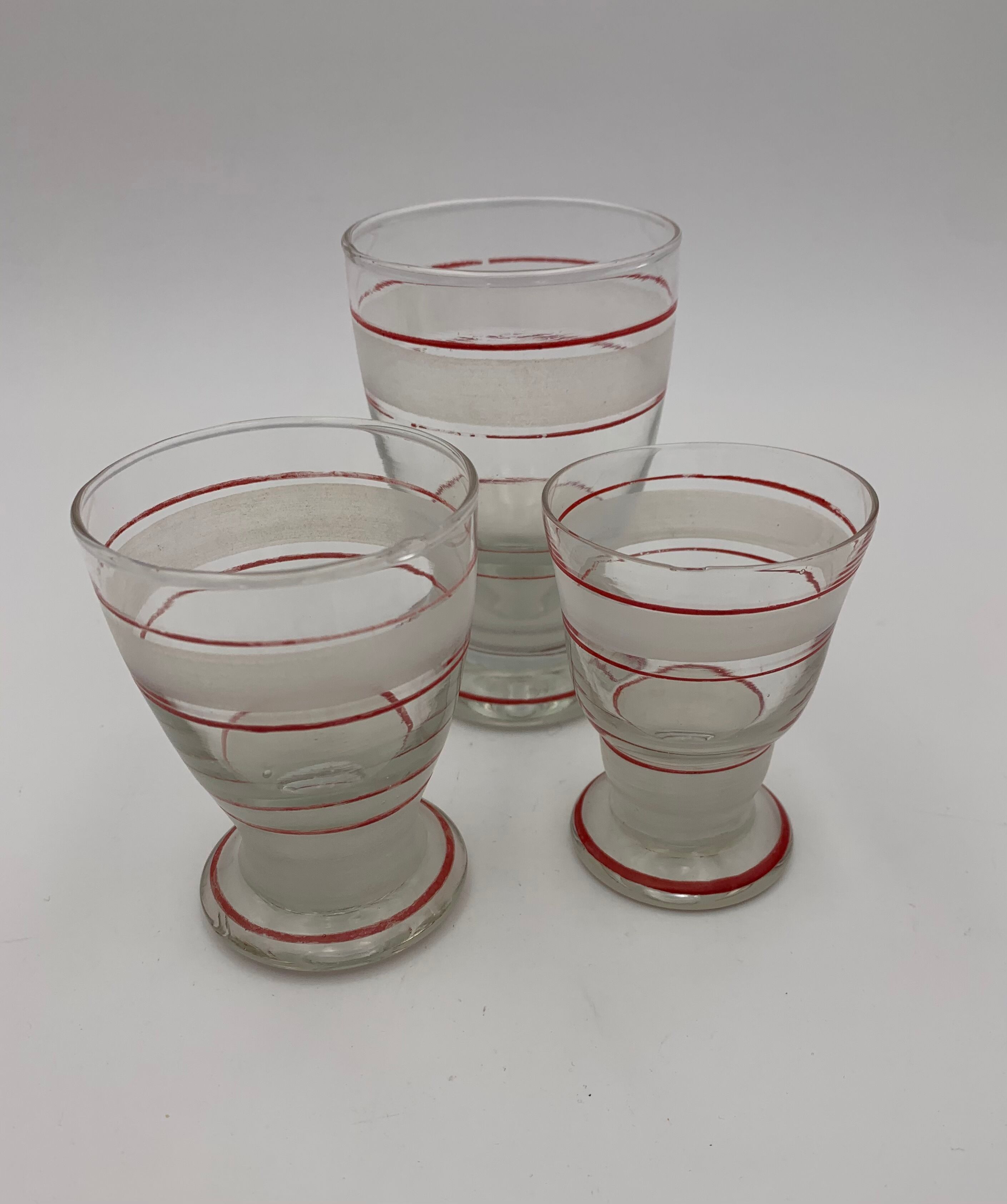 Set of 14 vintage glasses, 3 different sizes, white and red decorations - 1950s