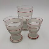 Service de 14 verres vintage, 3 tailles différentes, décors blanc et rouge - Années 1950