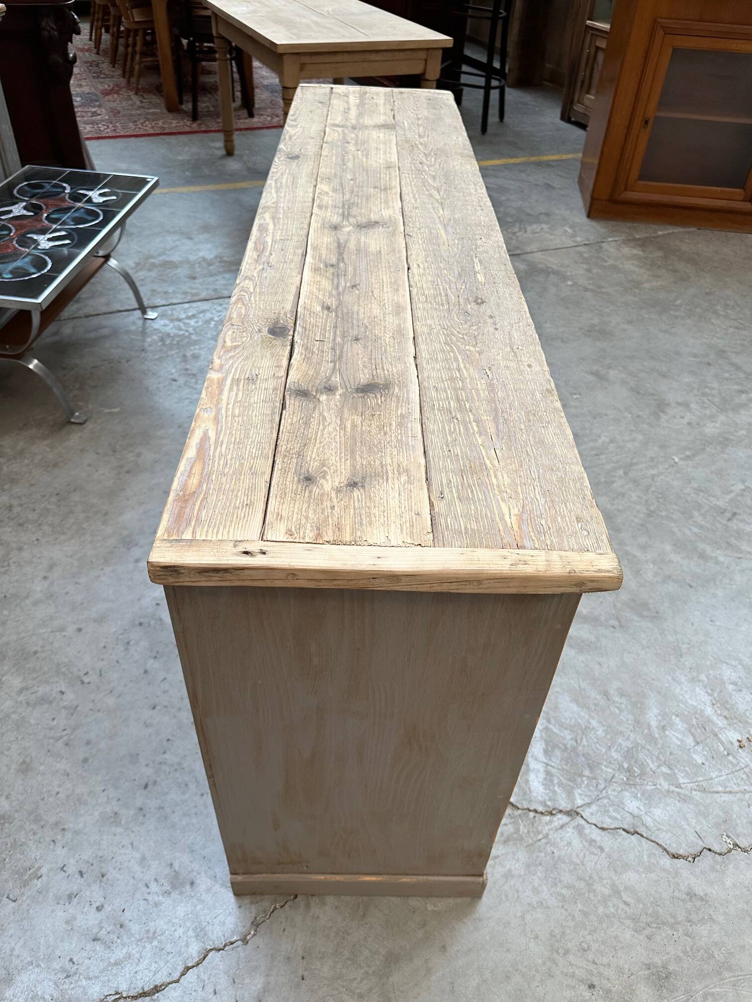 Meuble d’atelier de fabrication artisanale