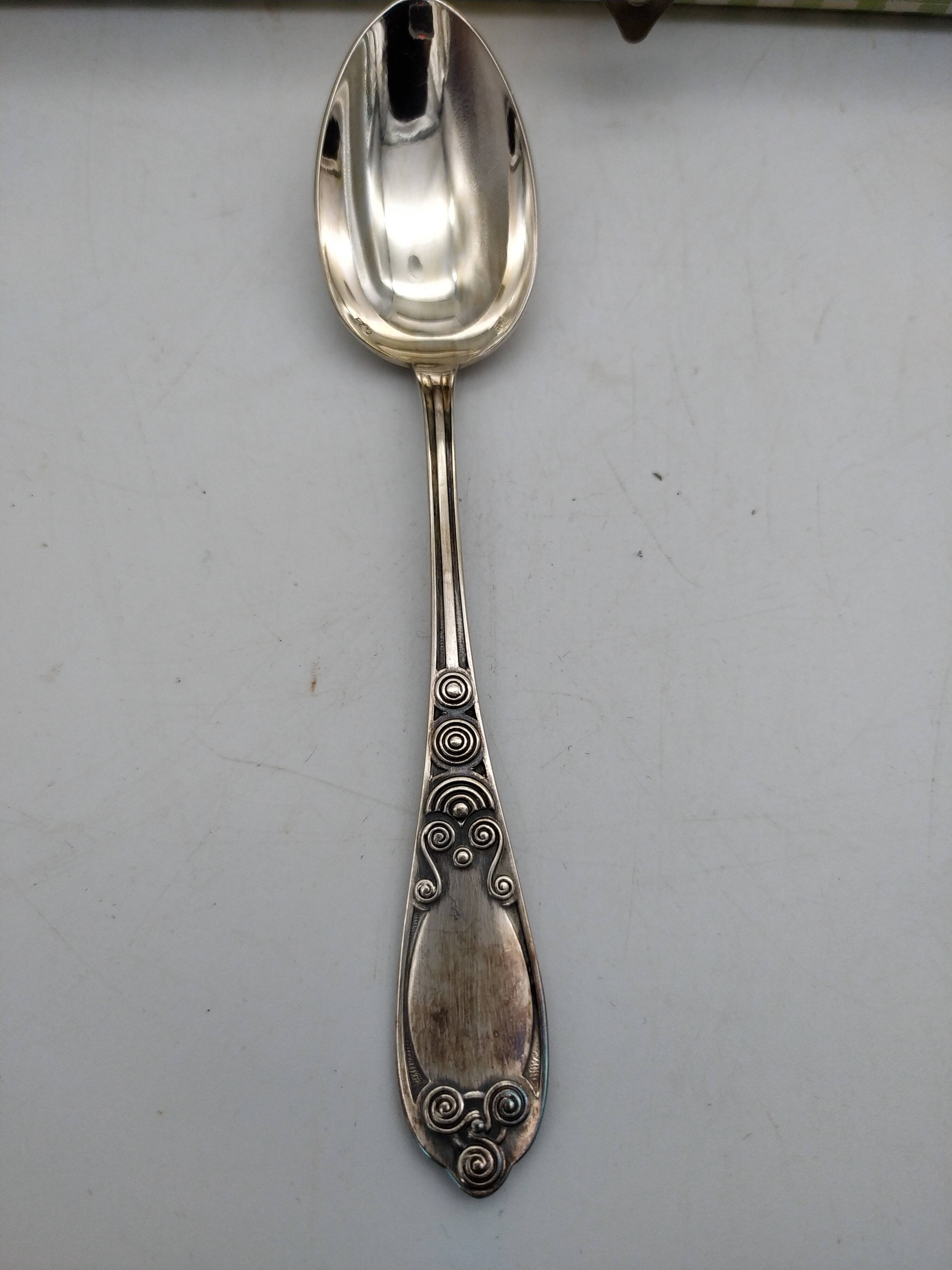 Bigouden decor cutlery set. 38 pieces. Silver-plated metal.