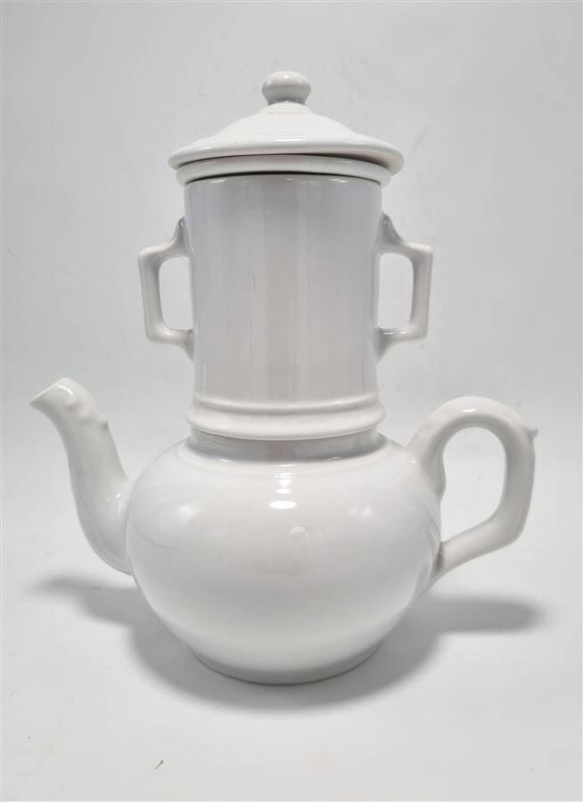 Small coffee maker