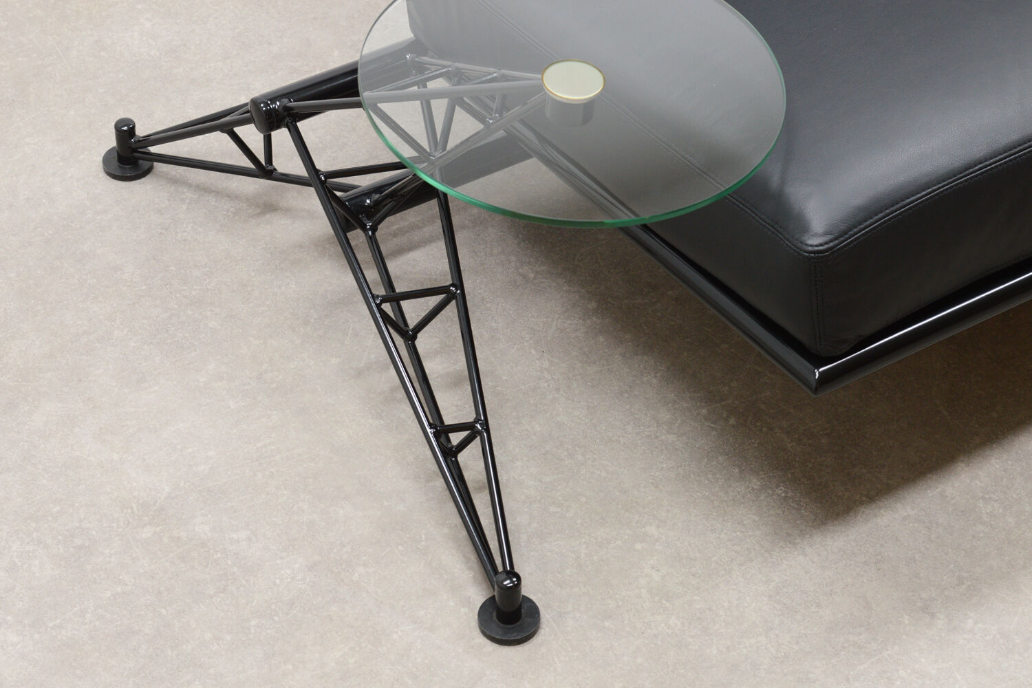 Wing sofa by Roy Fleetwood for Vitra 80