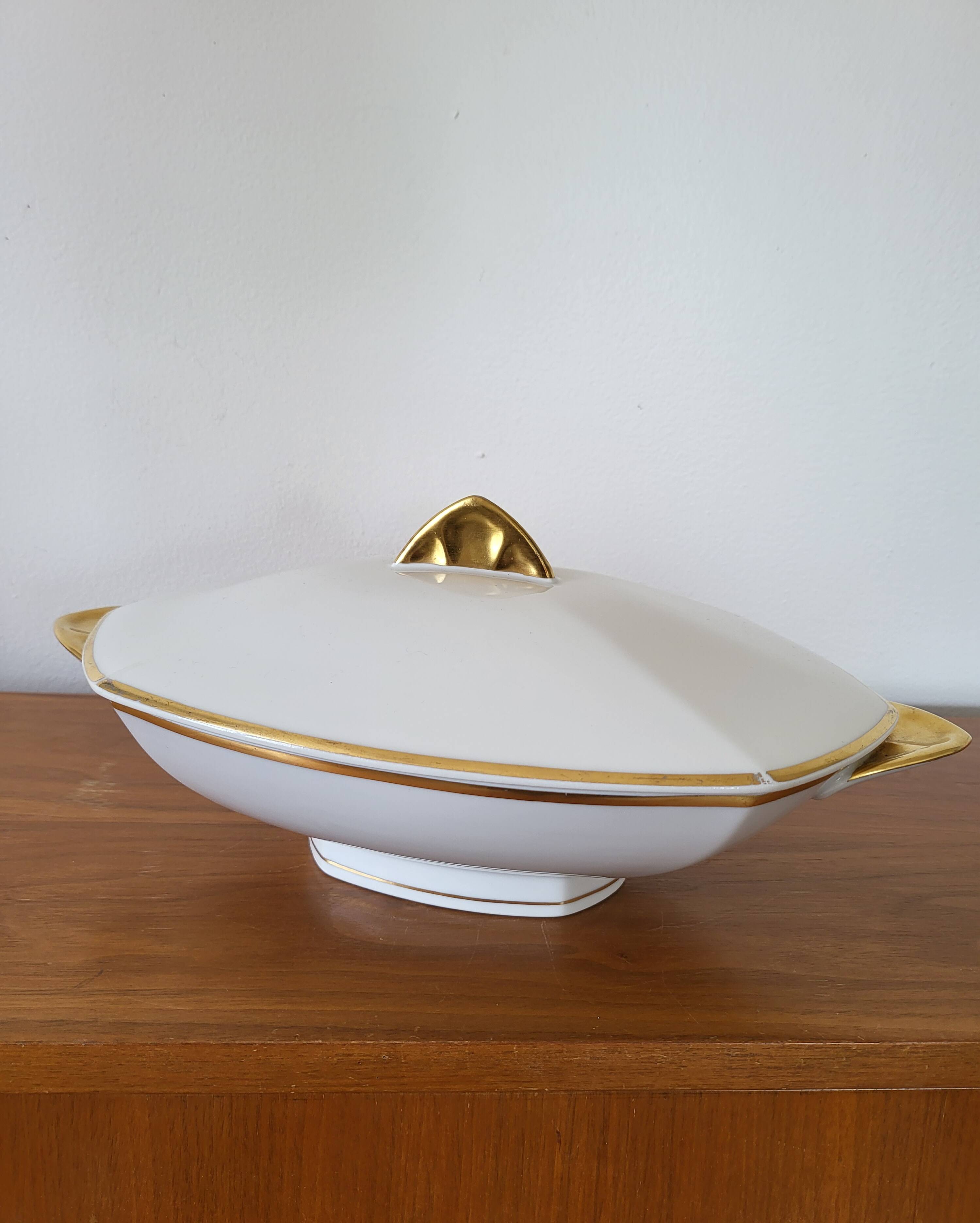 Vegetable dish in Limoges porcelain by Jean Boyer