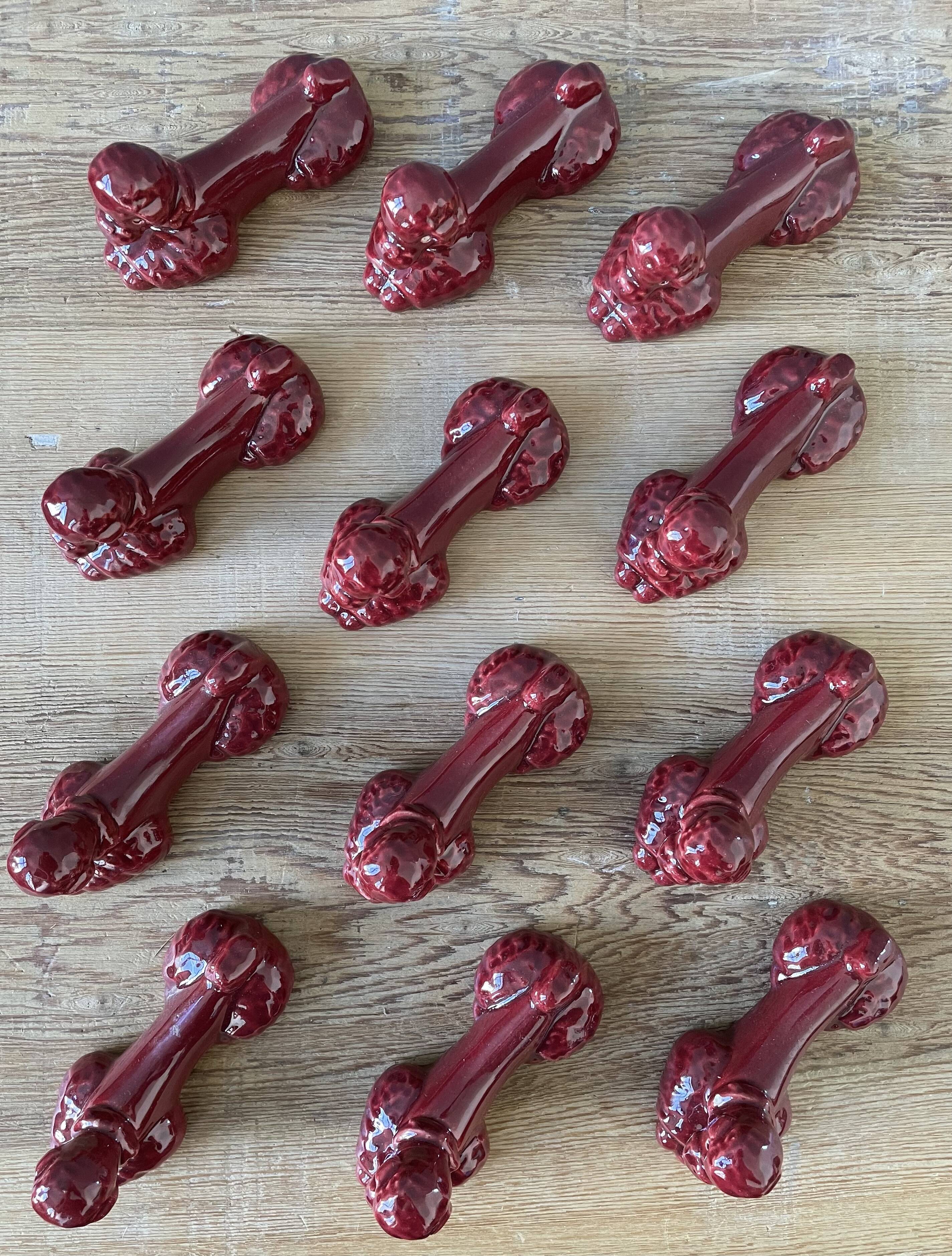 Set of 12 vintage knife holders in majolica slurry,