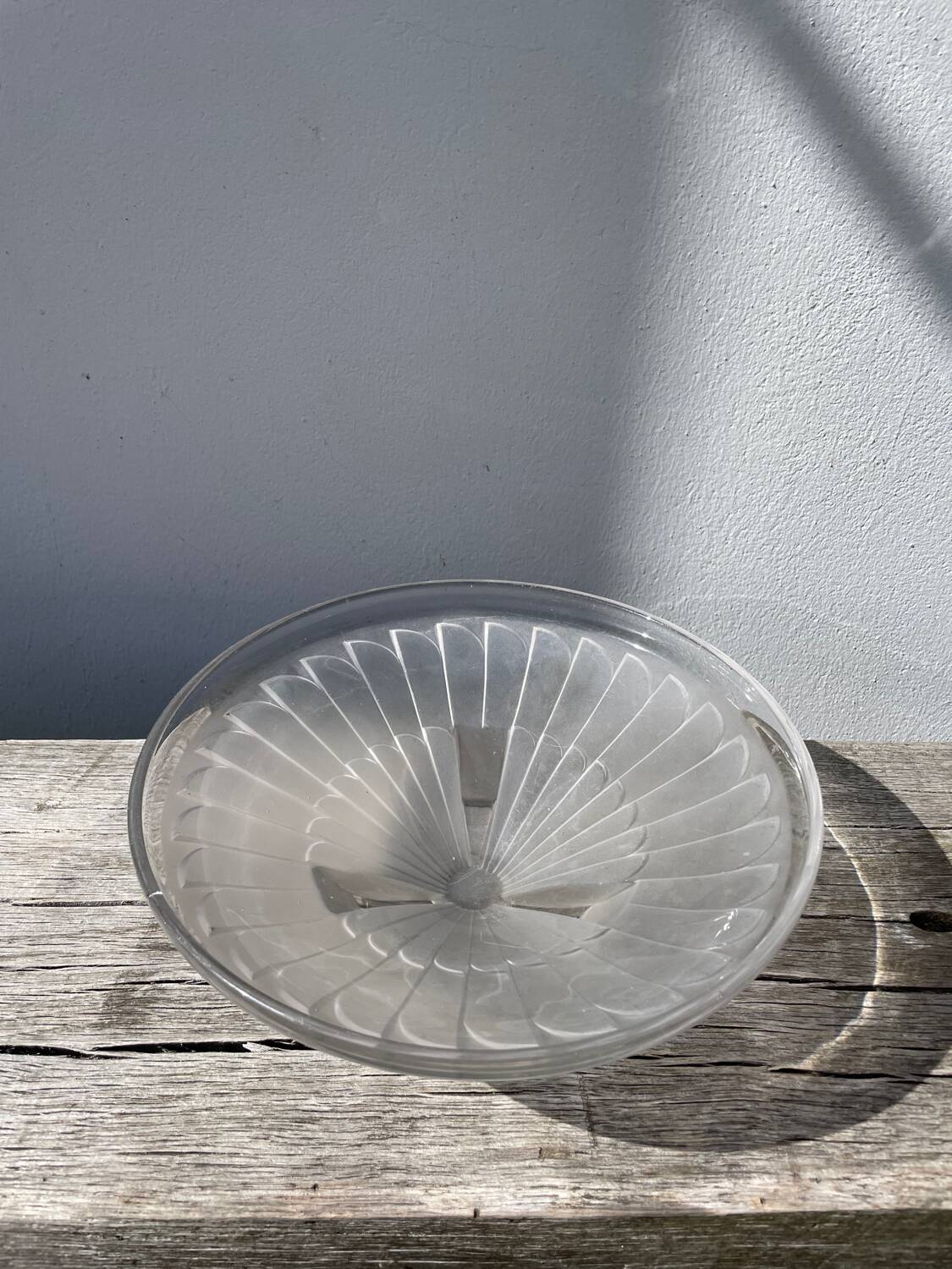 Coupe Art Déco en verre dépoli