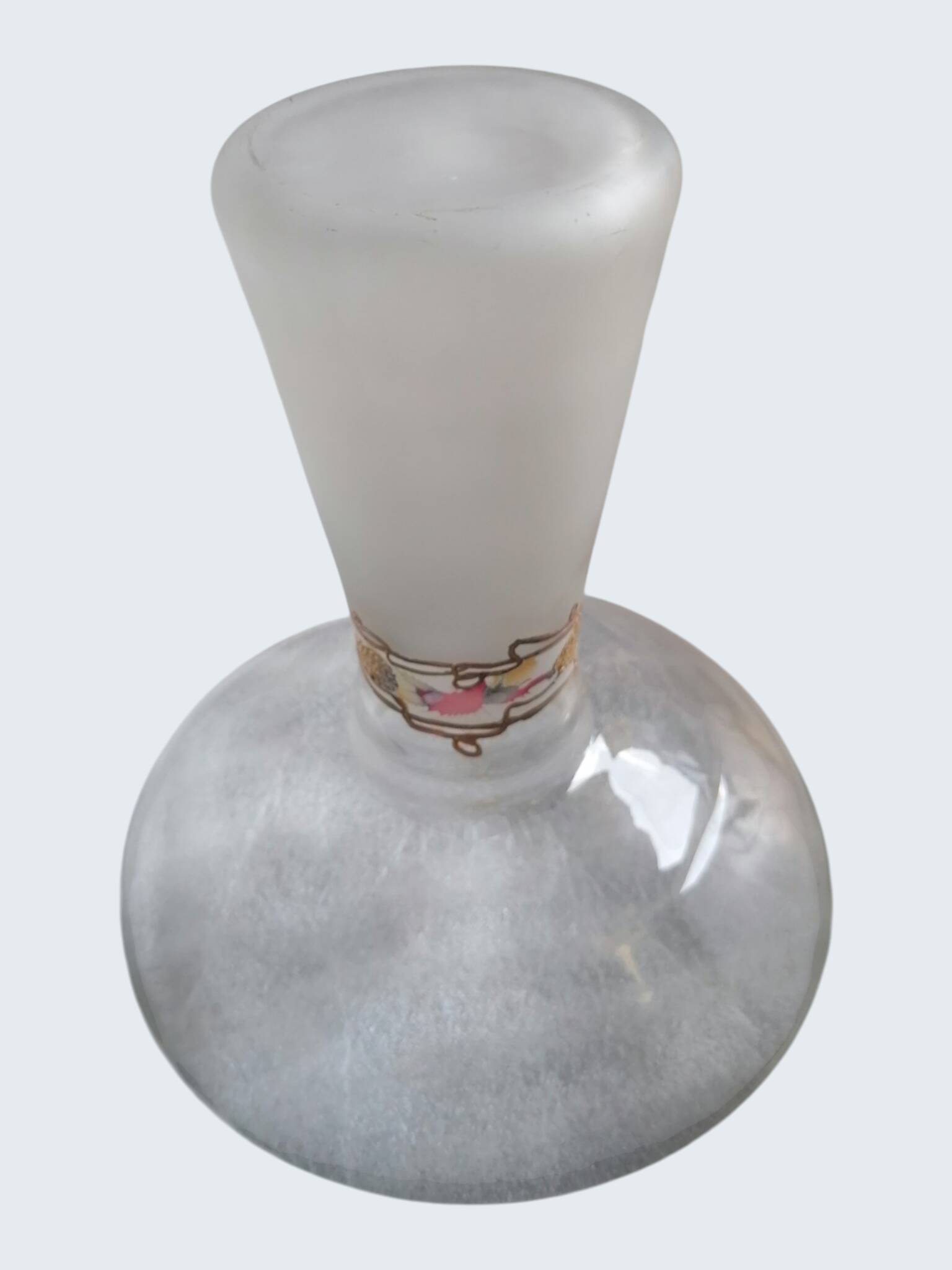 Set of 4 painted blown glass champagne flutes. Signed Denis.