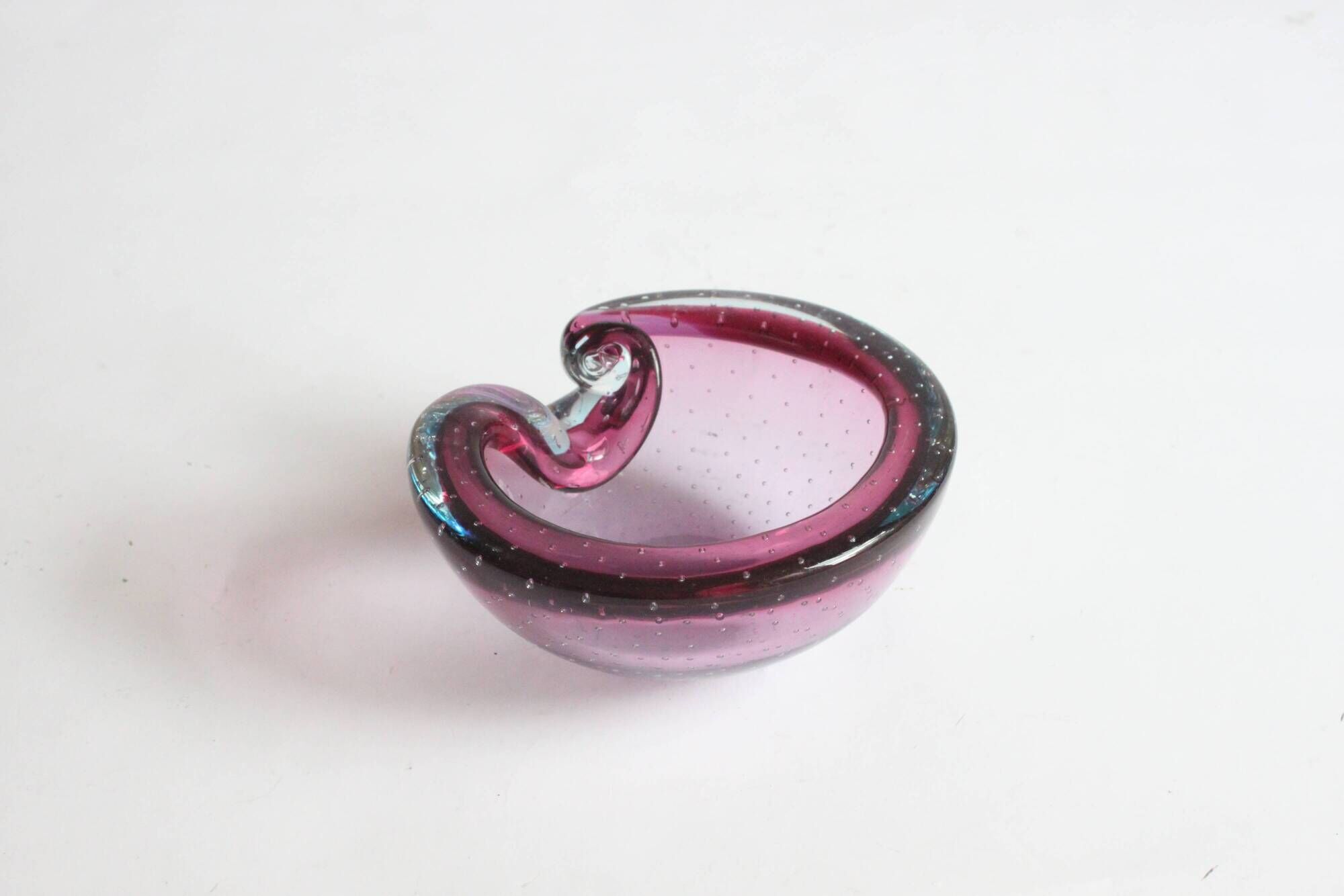 Murano glass purple bullicante trinket bowl, 1960s
