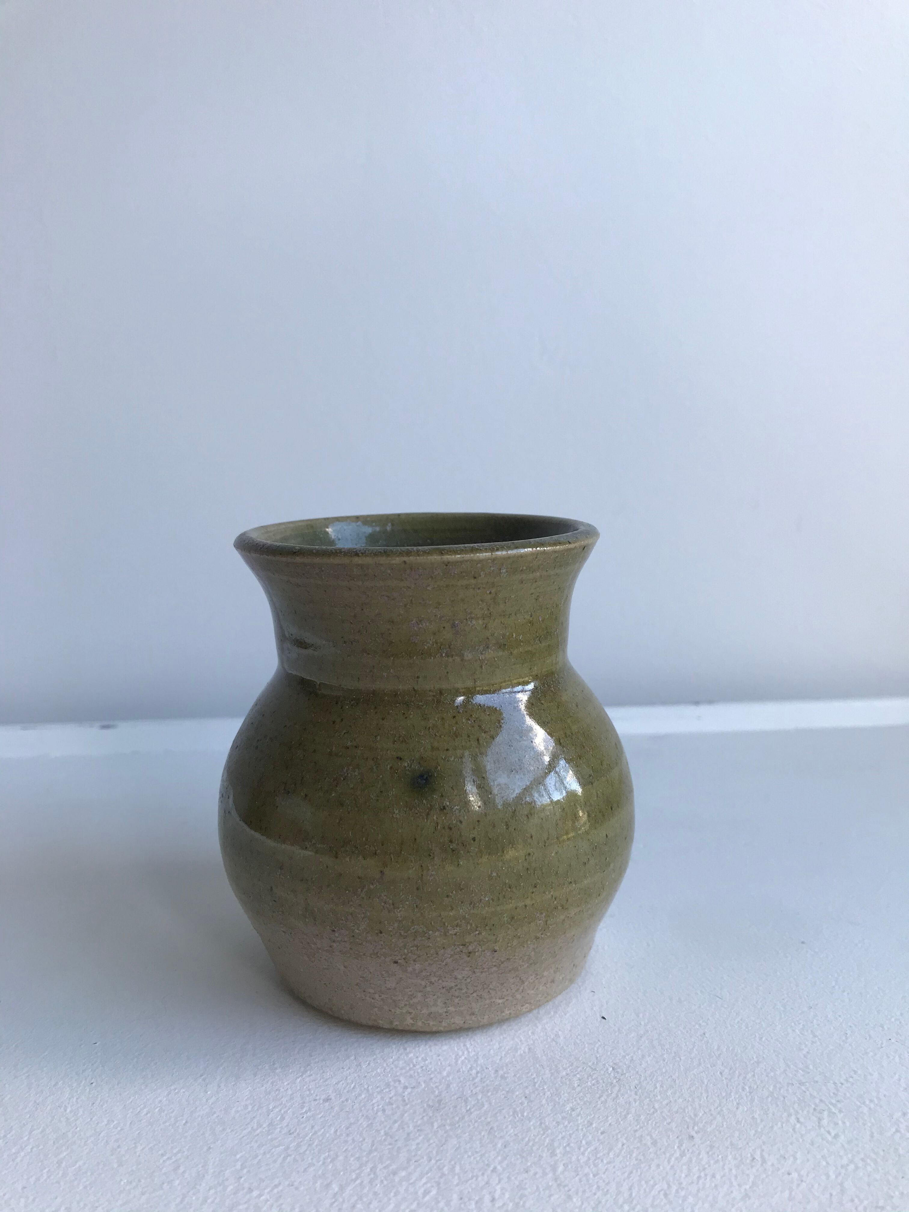 Ceramic pot