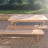 Table et bancs de ferme