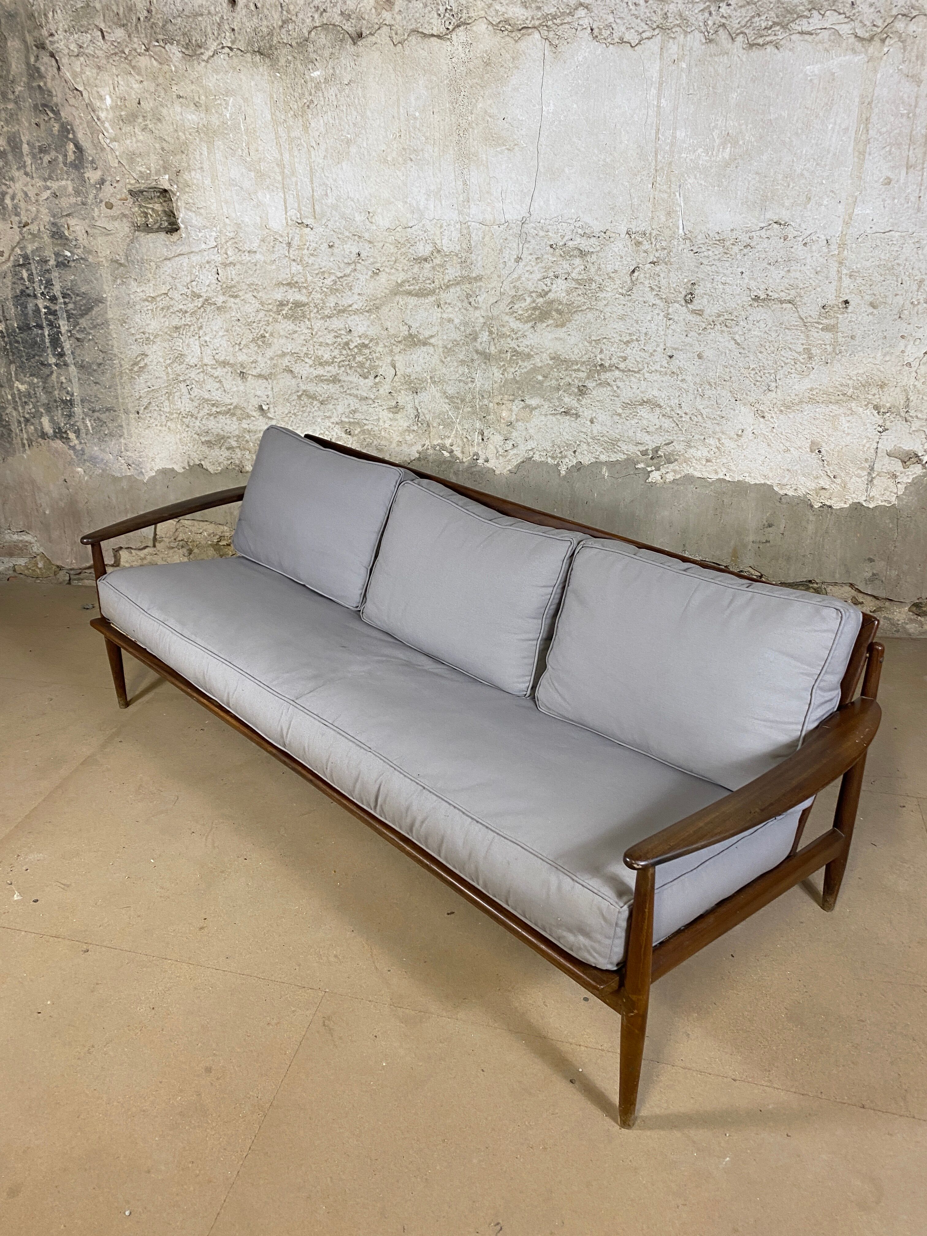 Scandinave bench