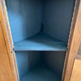 Wooden corner confectioner