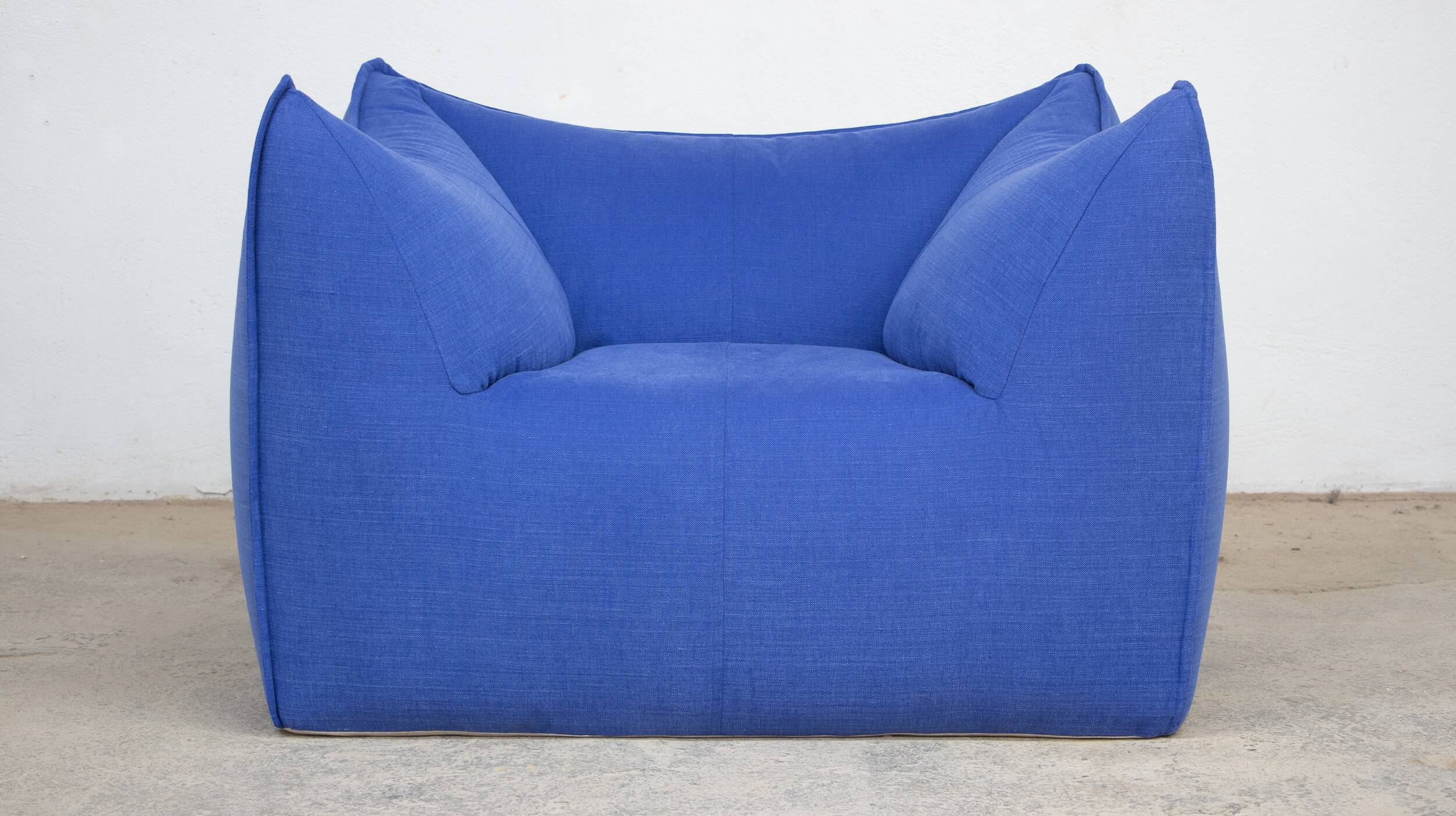 Le Bambole armchair by Mario Bellini B&B Italia