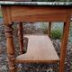 Table /bureau/table de toilette/meuble d'appoint ancien en pichepin