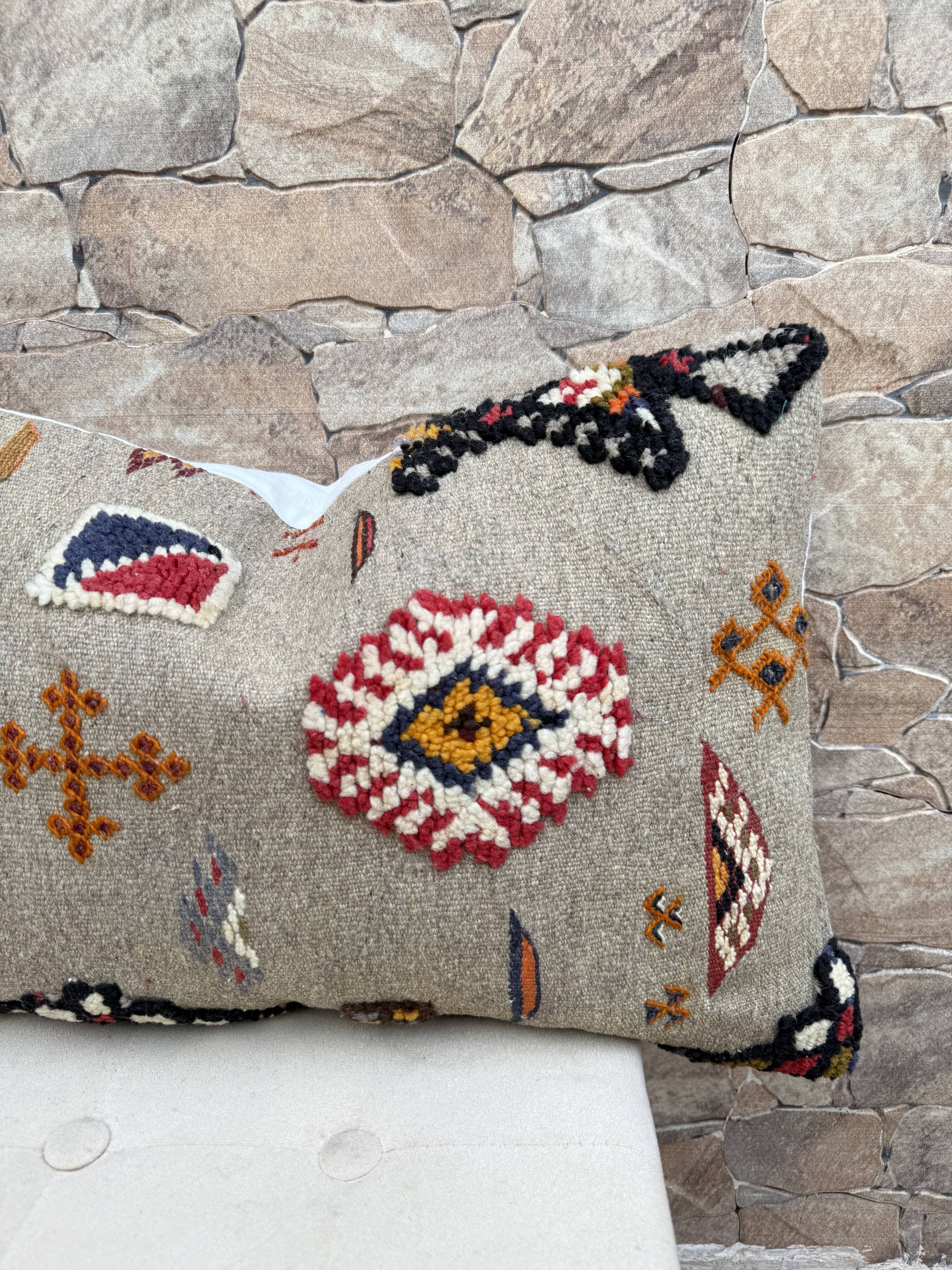 Housse de coussin faite main | Coussin Kilim bohème | Décoration berbère ma