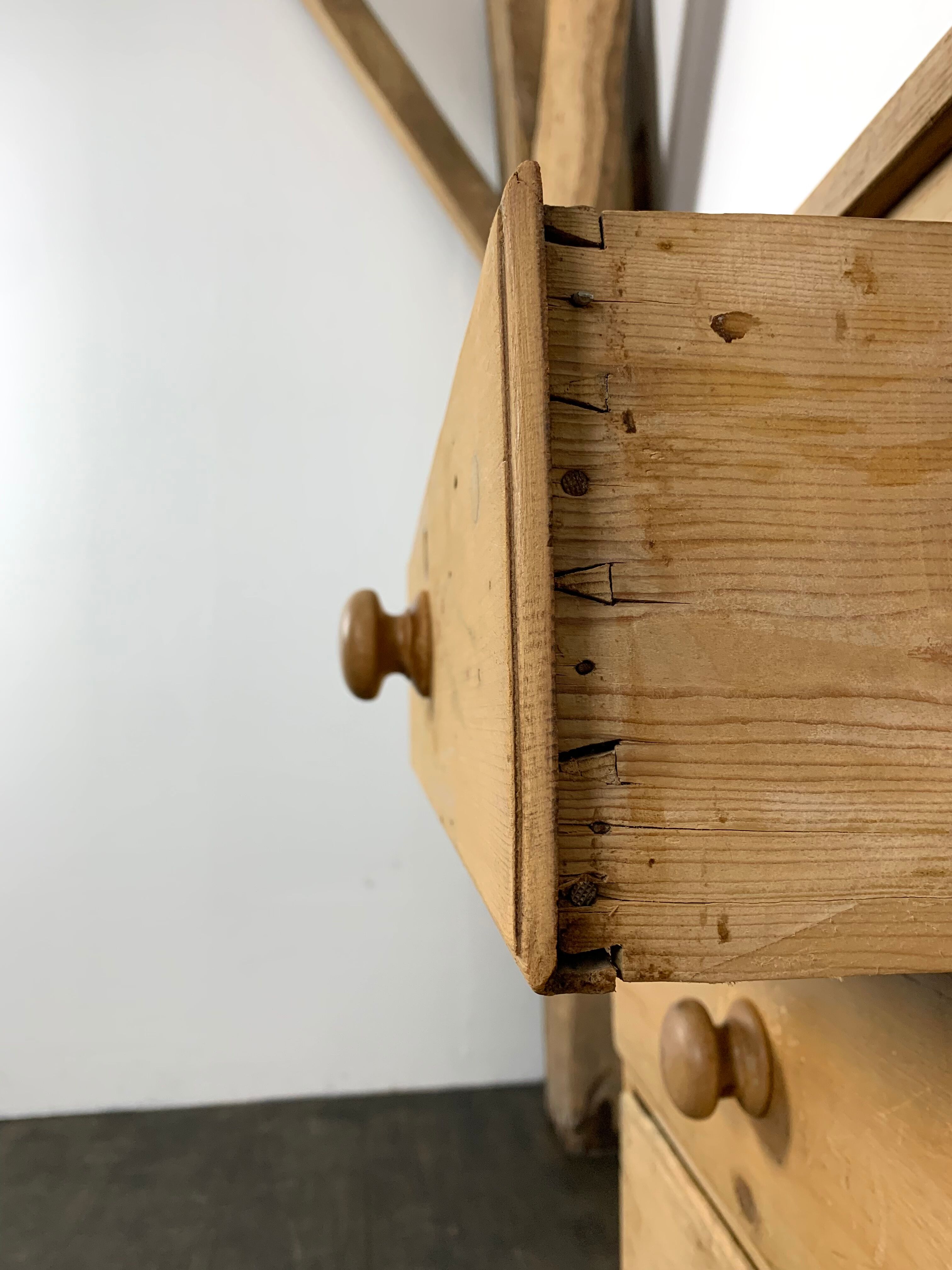 English chest of drawers pine