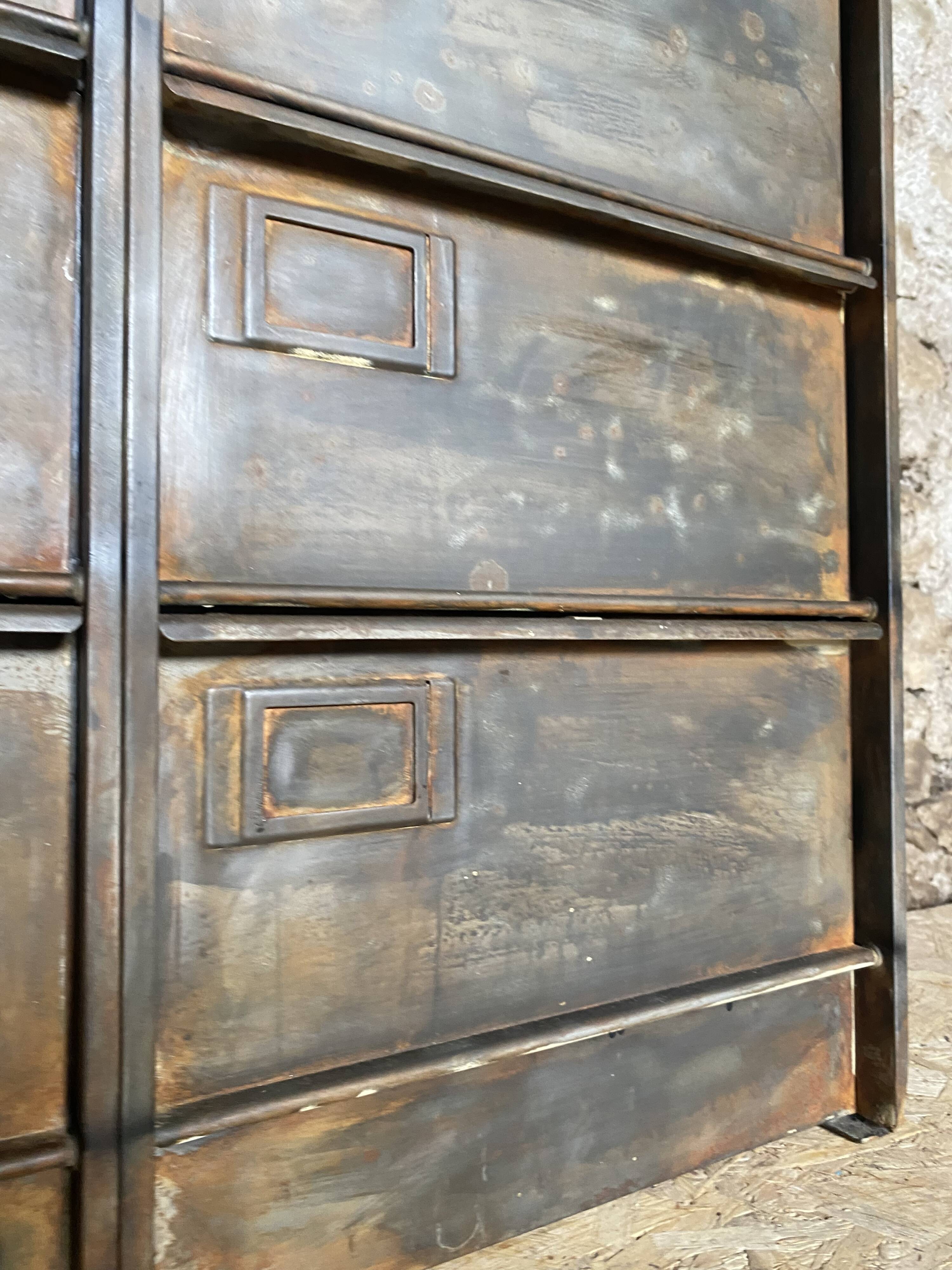 Furniture with 8 metal and wood flaps.