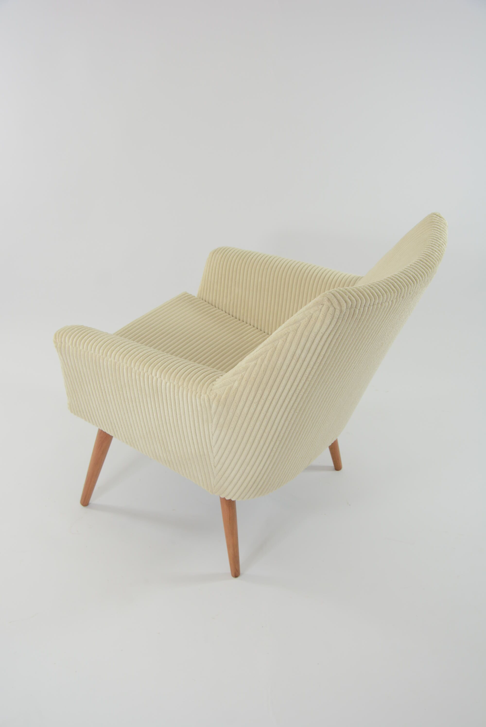 Ivory square shell pitally wood