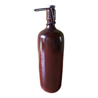 Bouteille en grès vintage